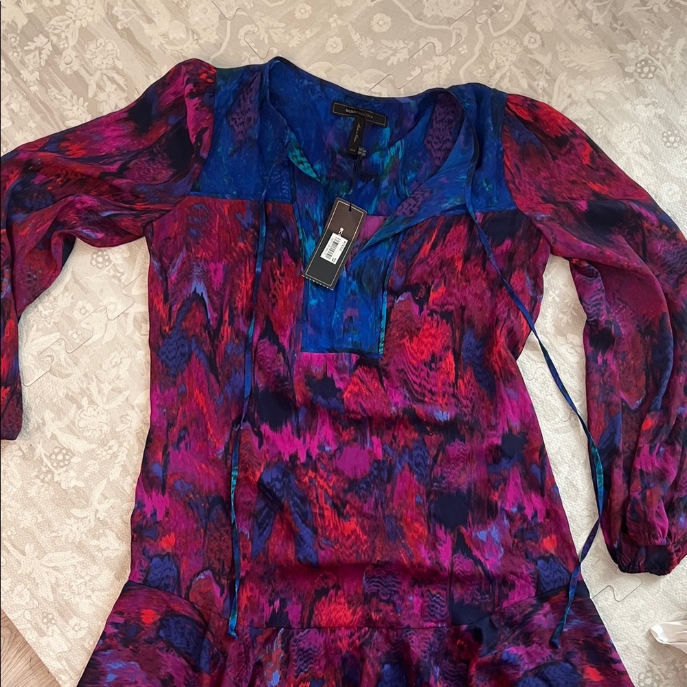 BCBG tunic Long Sleeve Dress